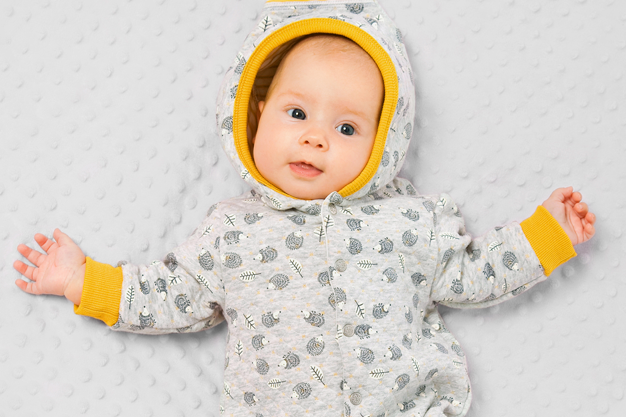 Одежда для новорожденных от 0 до 3 месяцев: список, особенности, размеры